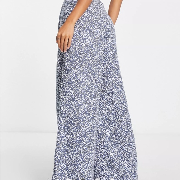 BNWT “Glamorous” wide leg relaxed trousers - Picture 2 of 14